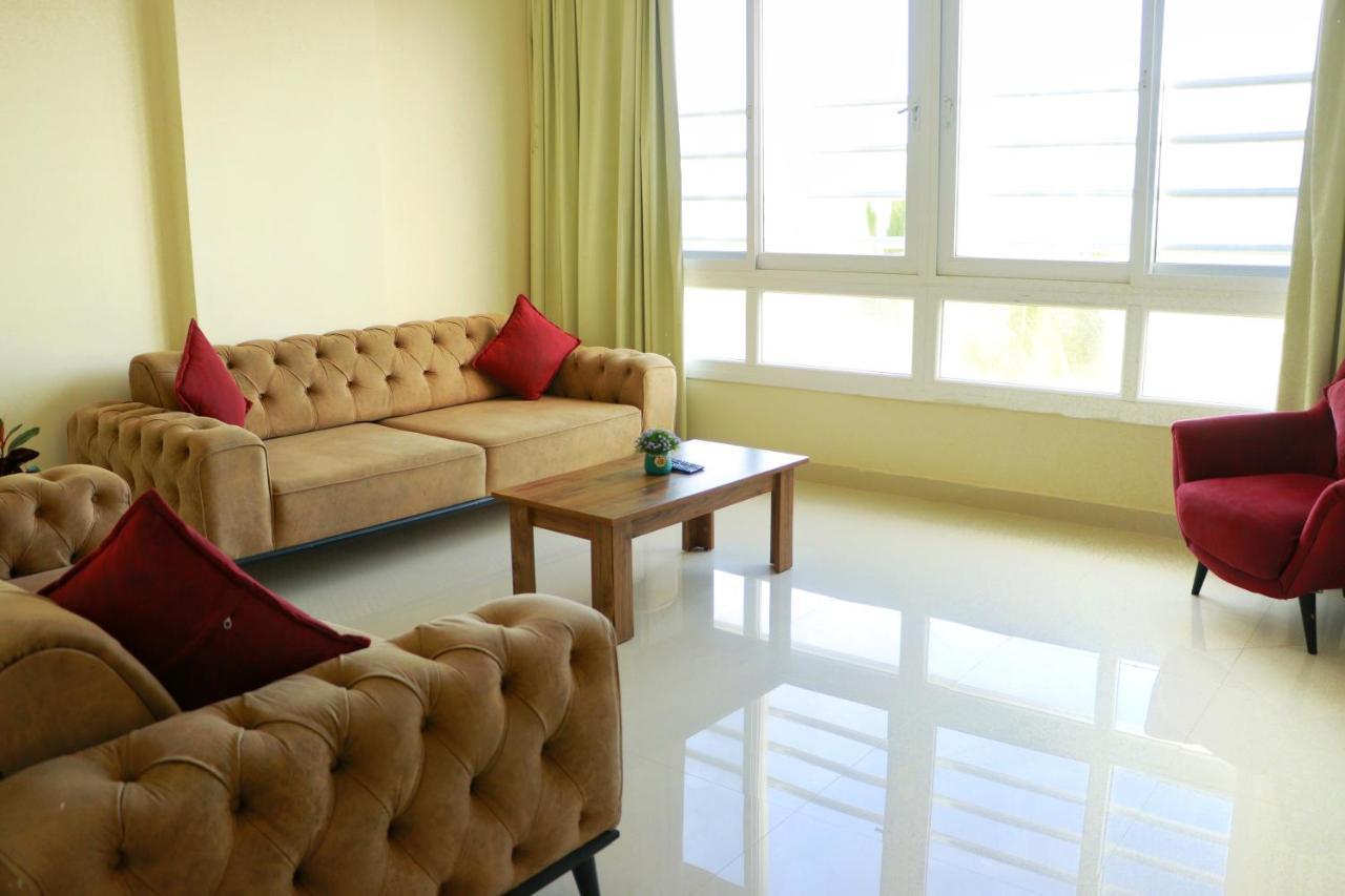 Almansor Furnished Apartment 3 Salalah Esterno foto